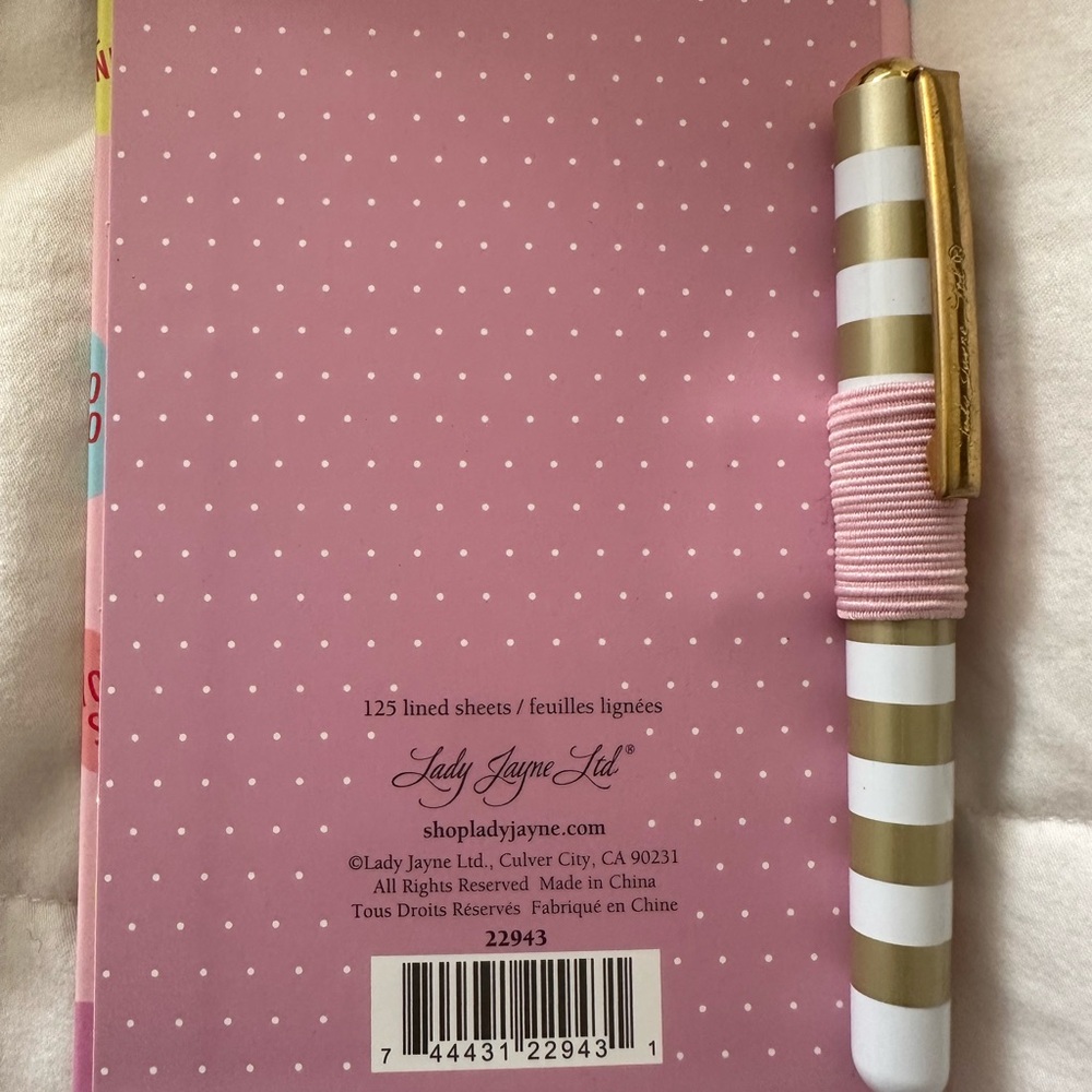 Colorful Heart Notepad - Picture 4 of 5